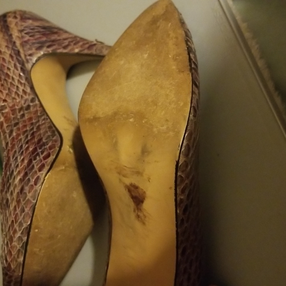 J. RENNE SHOES - Picture 4 of 8